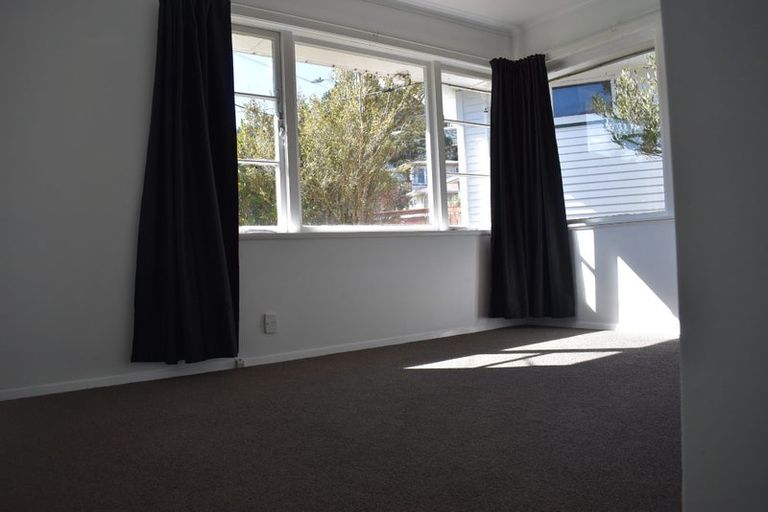 Photo of property in 22 John Street, Stokes Valley, Lower Hutt, 5019
