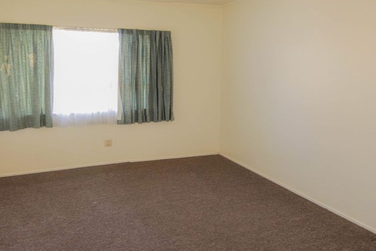 Photo of property in 2/52 Cherry Road, Bucklands Beach, Auckland, 2014