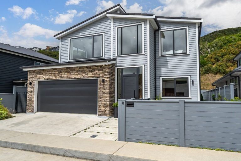 Photo of property in 8 Ramarama Lane, Crofton Downs, Wellington, 6035