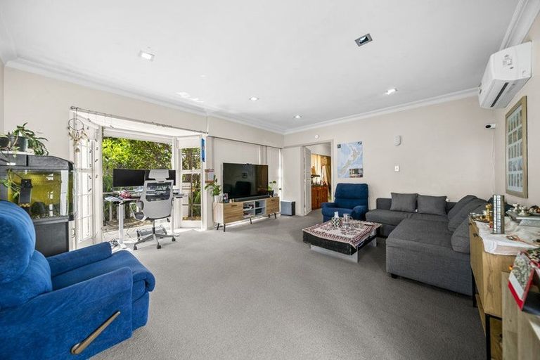 Photo of property in 7 Aberdeen Road, Castor Bay, Auckland, 0620