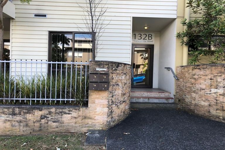 Photo of property in 8/132 Stancombe Road, Flat Bush, Auckland, 2016