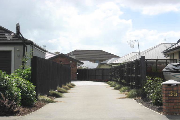 Photo of property in 35 Elmwood Drive, Prebbleton, 7604