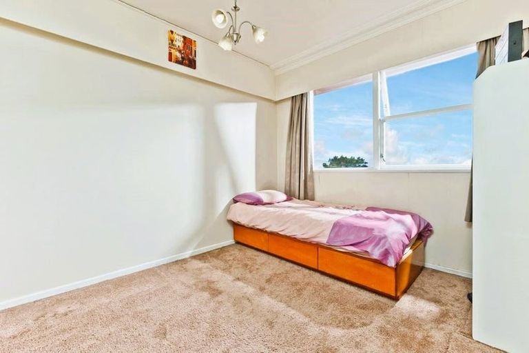 Photo of property in 54 Manuka Road, Glenfield, Auckland, 0629