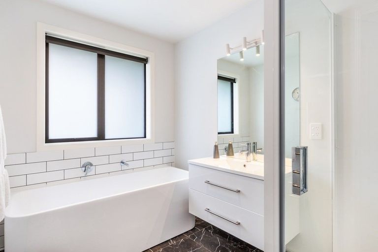 Photo of property in 24 Harakeke Drive, Wharewaka, Taupo, 3330