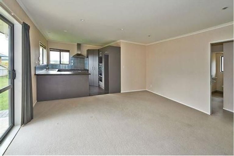 Photo of property in 157 Pacific Drive, Fitzherbert, Palmerston North, 4410