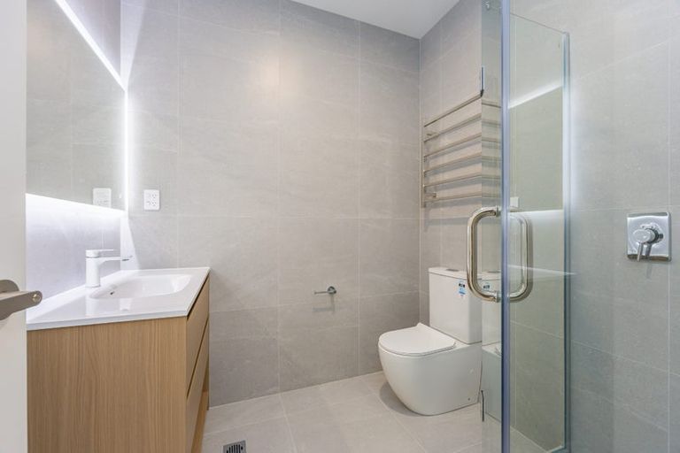 Photo of property in 7 Endurance Rise, Orewa, 0931