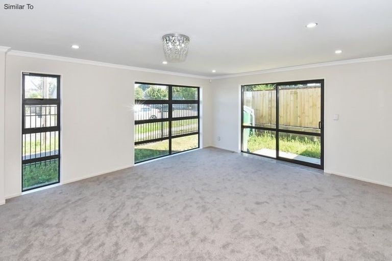 Photo of property in 7b Waiari Road, Conifer Grove, Takanini, 2112