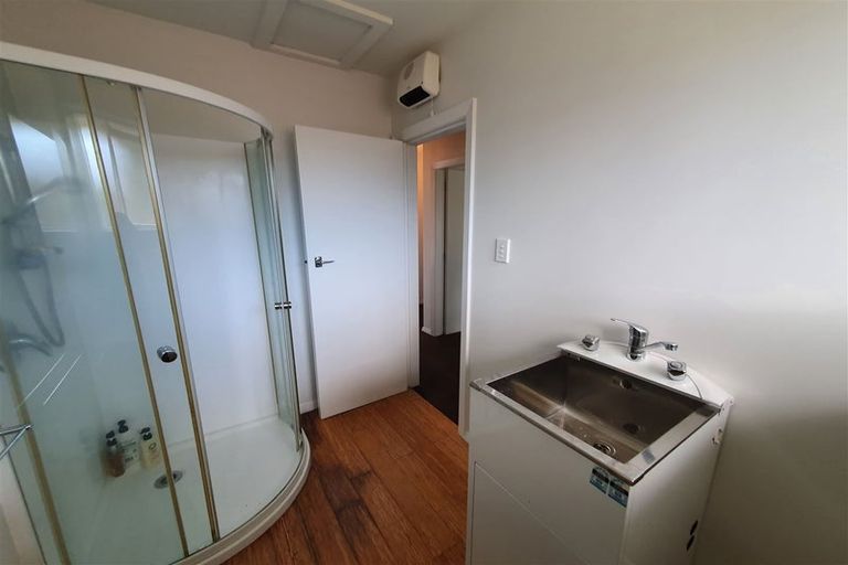 Photo of property in 2/15 Elizabeth Street, Riccarton, Christchurch, 8011