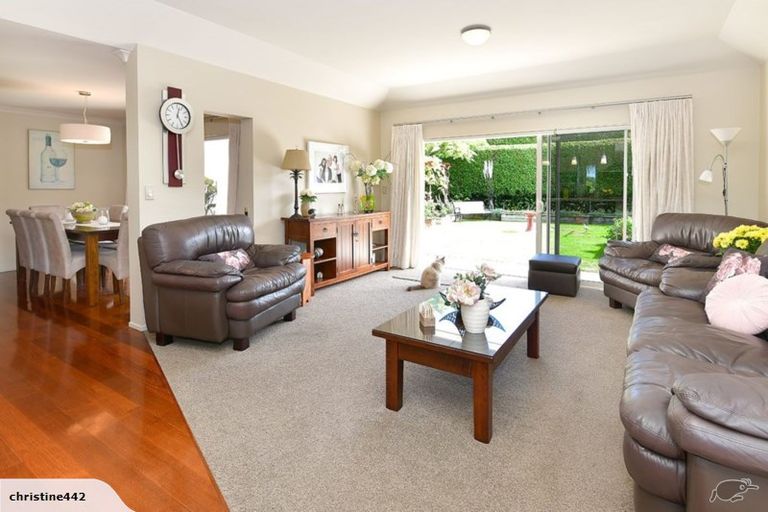 Photo of property in 34 Chesterfield Way, Orewa, 0931