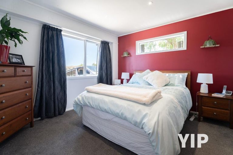 Photo of property in 18 Mandeville Crescent, Grenada Village, Wellington, 6037