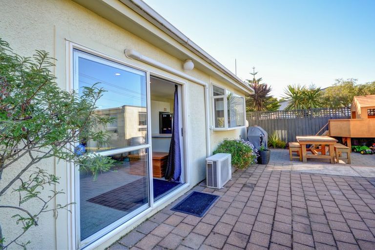 Photo of property in 11 Hargest Crescent, Saint Kilda, Dunedin, 9012
