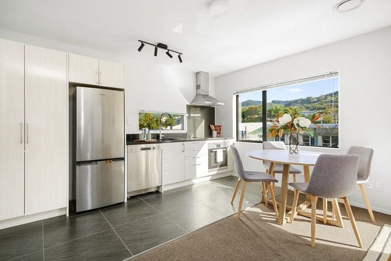 Photo of property in 3/232 Main Road, Tawa, Wellington, 5028