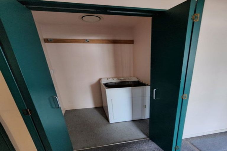 Photo of property in Grandstand Apartments, 9/80 Kent Terrace, Mount Victoria, Wellington, 6011