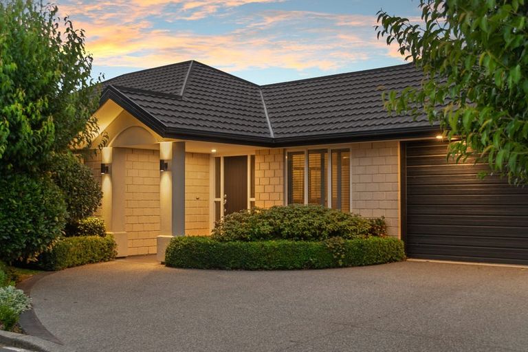 Photo of property in 8 Lime Tree Lane, Harewood, Christchurch, 8051