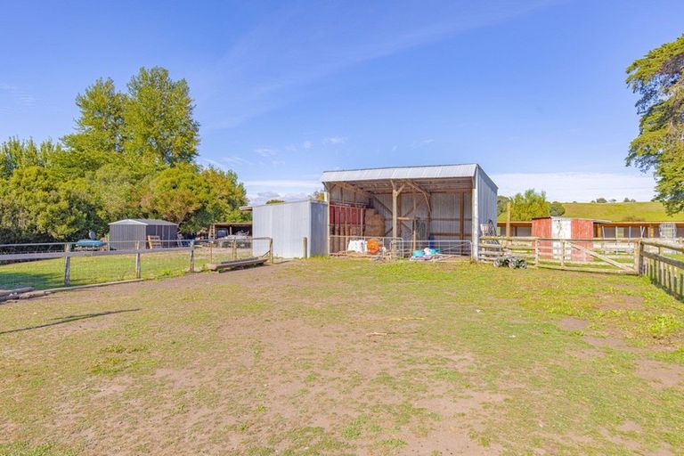Photo of property in 179 Leedstown Road, Hunterville, Marton, 4787