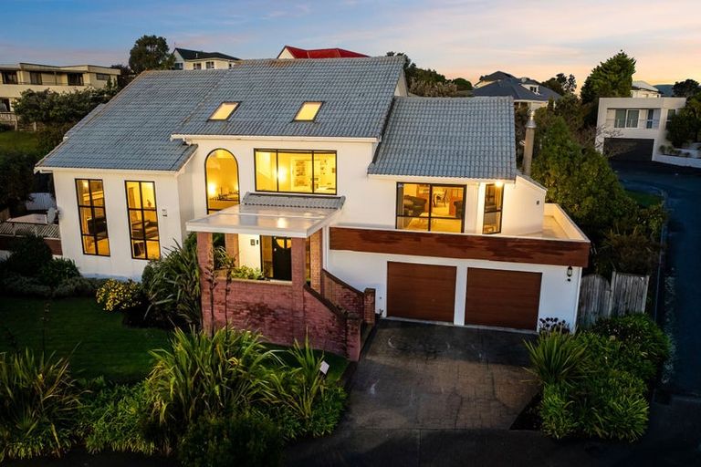 Photo of property in 14 Portage Place, Whitby, Porirua, 5024