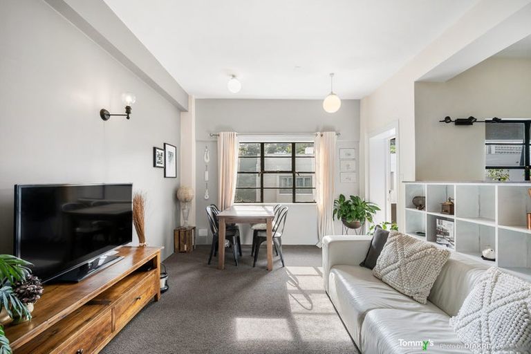 Photo of property in Anderson Apartments, 9/248 Willis Street, Te Aro, Wellington, 6011