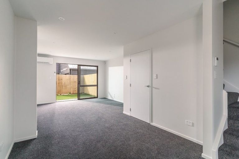 Photo of property in 2/26 Grove Road, Addington, Christchurch, 8024