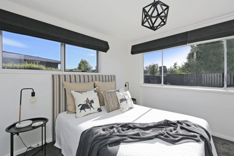 Photo of property in 20 Saint Hill Lane, Havelock North, 4130