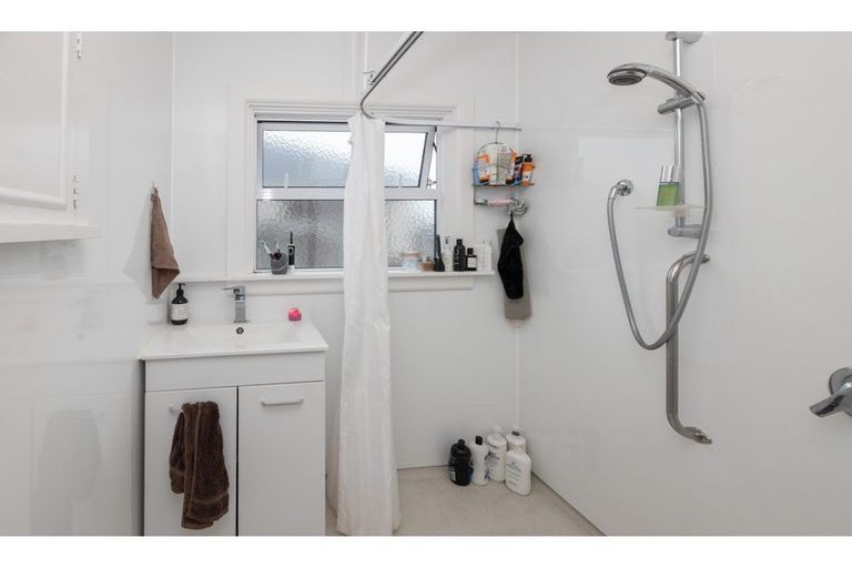 Photo of property in 127 Marlow Road, Aranui, Christchurch, 8061