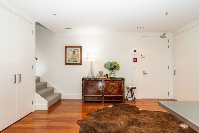 Photo of property in Augusta Apartments, 16/254 Willis Street, Te Aro, Wellington, 6011
