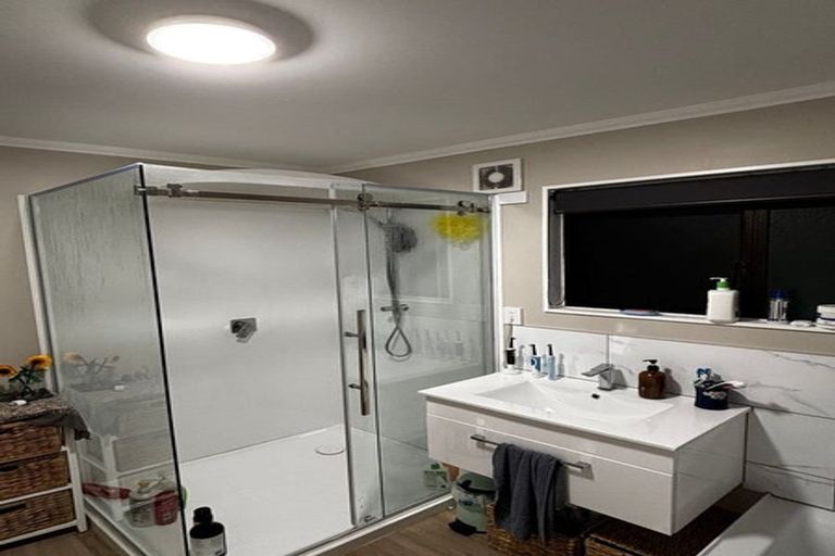 Photo of property in 9 Birdwood Street, Karori, Wellington, 6012