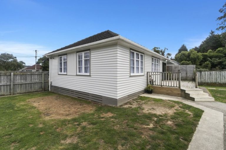 Photo of property in 101 Kowhai Street, Naenae, Lower Hutt, 5011