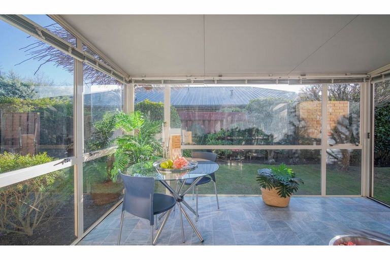 Photo of property in 15 Villa Grove, Ilam, Christchurch, 8041