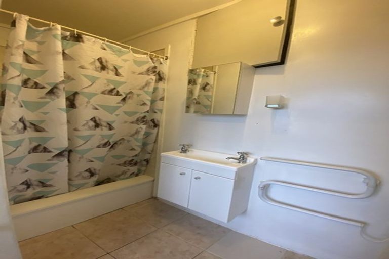 Photo of property in 37 Balfour Street, Mornington, Wellington, 6021