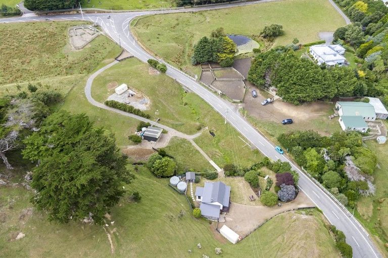 Photo of property in 18 Boom Rock Road, Ohariu, Wellington, 6037