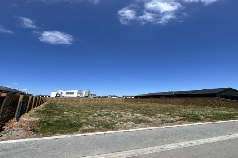 Photo of property in 12 Rakau Lane, Casebrook, Christchurch, 8051