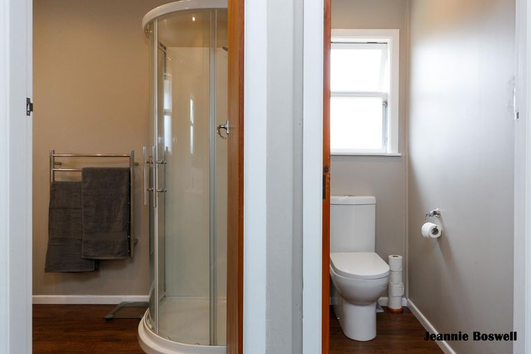 Photo of property in 3 Oriana Place, Highbury, Palmerston North, 4412