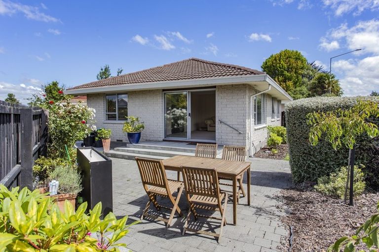 Photo of property in 1/120 Blighs Road, Strowan, Christchurch, 8052
