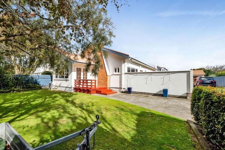Photo of property in 19 George Street, Hawera, 4610