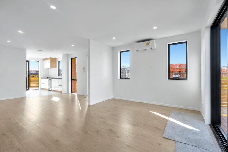 Photo of property in 36 Corporal Street, Papakura, 2110