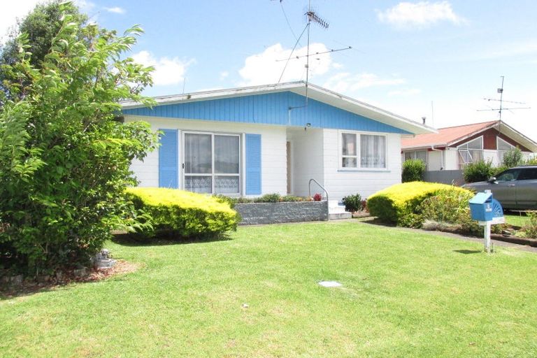 Photo of property in 9 Osler Street, Wairoa, 4108