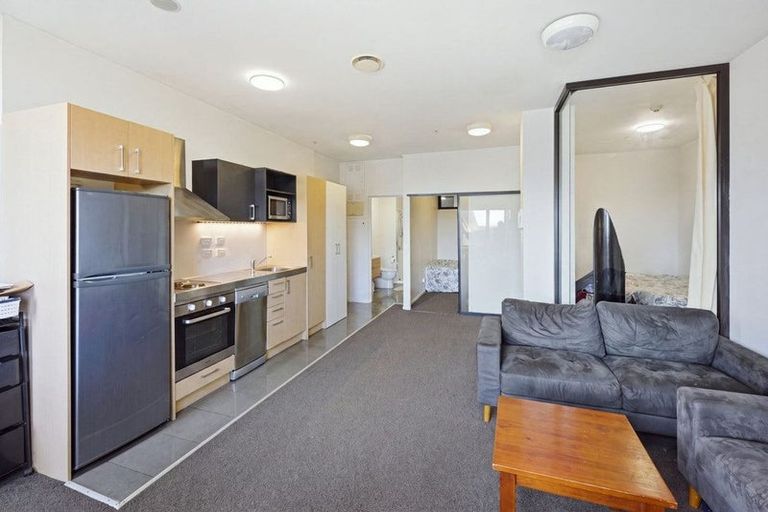 Photo of property in Twin Towers, 308/17 Putney Way, Manukau, Auckland, 2104