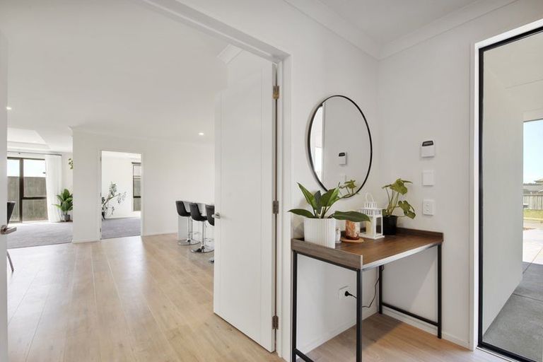 Photo of property in 1 Rapaki Street, Pegasus, 7612