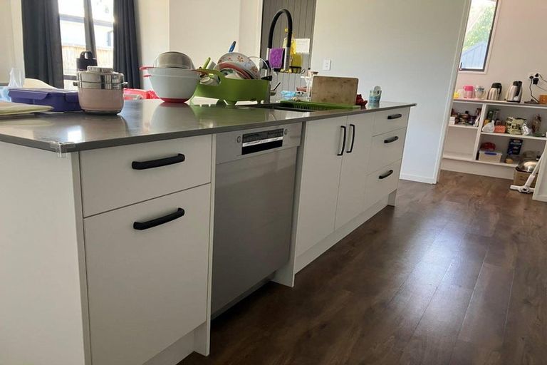 Photo of property in 6 Bellows Close, Halswell, Christchurch, 8025