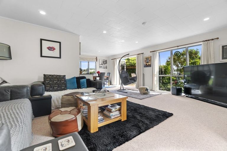 Photo of property in 26 Hillcrest Street, Tirau, 3410