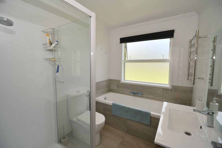 Photo of property in 216 Matakana Valley Road, Matakana, 0985