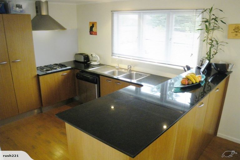 Photo of property in 52b Alfriston Road, Manurewa East, Auckland, 2102