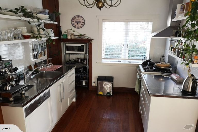 Photo of property in 21 Blomfield Spa, Takapuna, Auckland, 0622
