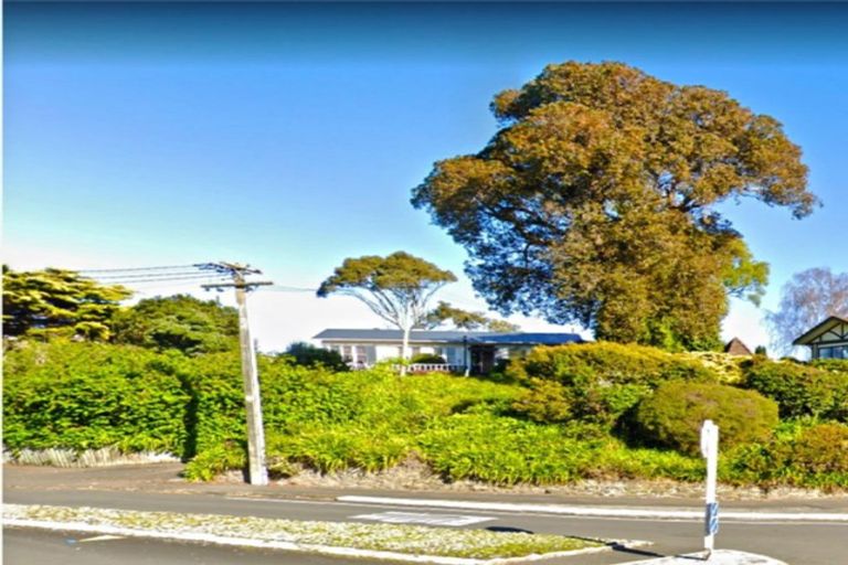 Photo of property in 115 Great North Road, Saint Johns Hill, Whanganui, 4501