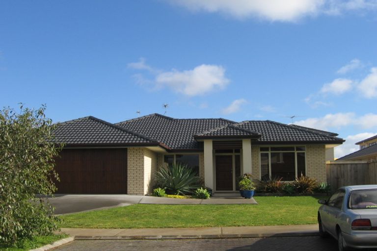 Photo of property in 21 Walter Haddrell Crescent, Flat Bush, Auckland, 2016