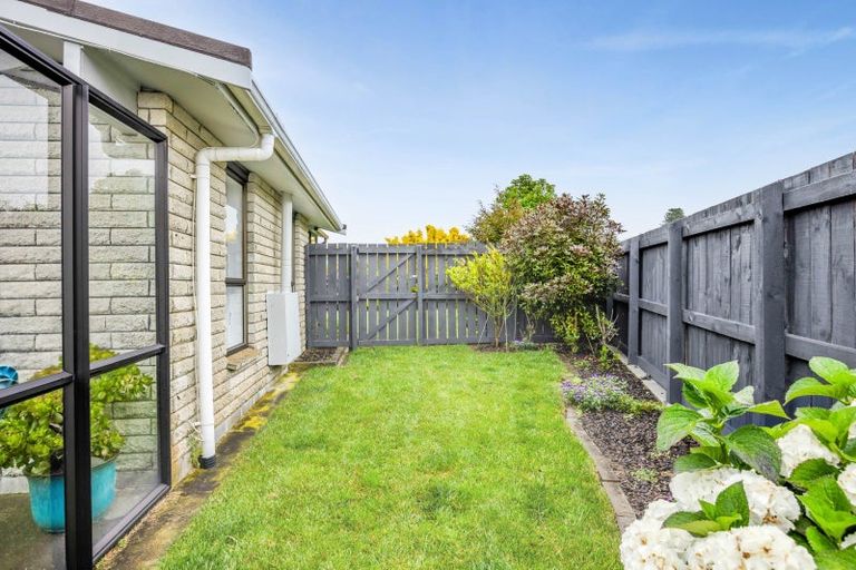 Photo of property in 8 Glamis Avenue, Bell Block, New Plymouth, 4312
