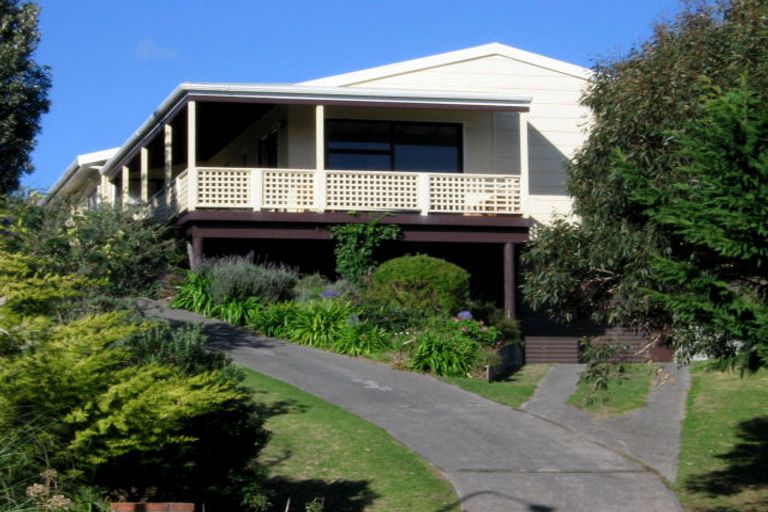 Photo of property in 44 Queens Road, Waikanae Beach, Waikanae, 5036