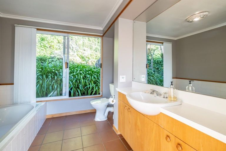 Photo of property in 10 Ivanhoe Road, The Cove, Dunedin, 9077