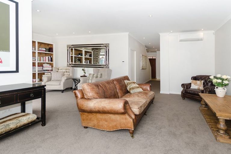 Photo of property in 24 Trecarne Street, Karaka, Papakura, 2113