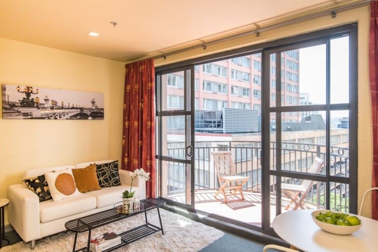 Photo of property in Atrium Towers, 6b/154 The Terrace, Wellington Central, Wellington, 6011